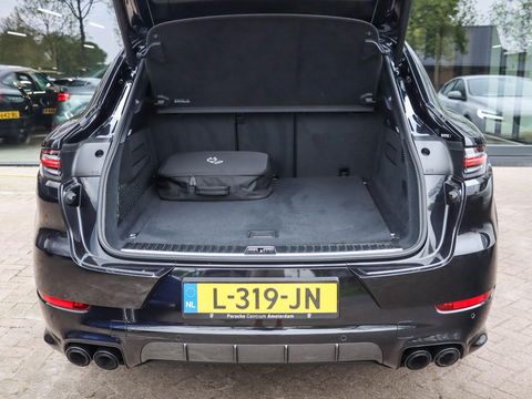 Porsche Cayenne Coupé 3.0 E-Hybrid 340PK | Carbon | Bose | Sport Chrono | Luchtvering