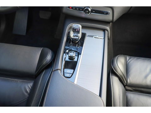 Volvo XC90 T8 Recharge AWD 7p Ultimate Dark 455pk Long Range | Panodak | Trekhaak
