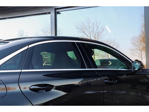 Audi A3 Limousine 35 TFSI 150pk Business Edition | Leder
