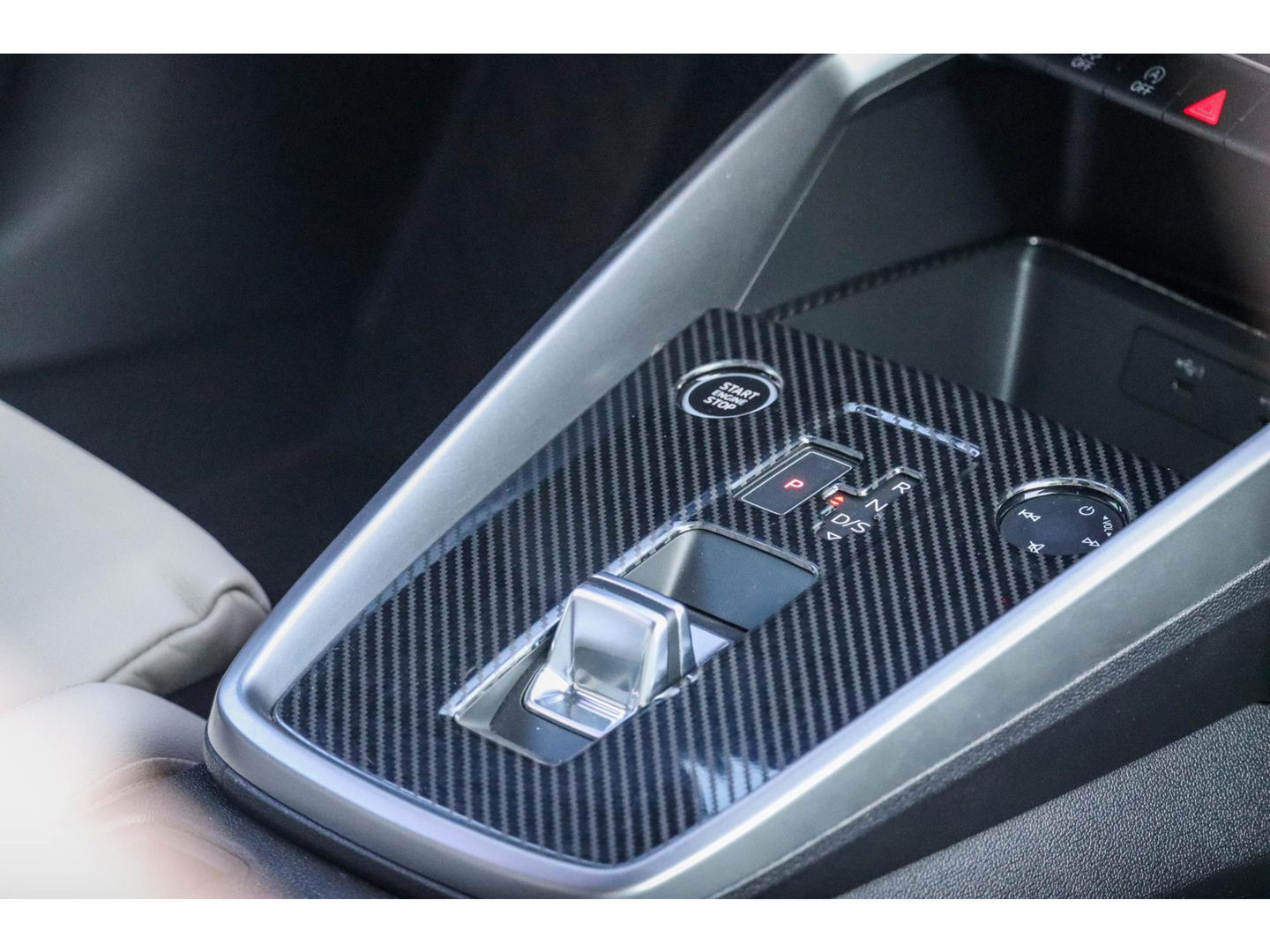 Audi A3 Limousine 35 TFSI 150pk Business Edition | Leder