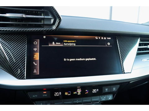 Audi A3 Limousine 35 TFSI 150pk Business Edition | Leder