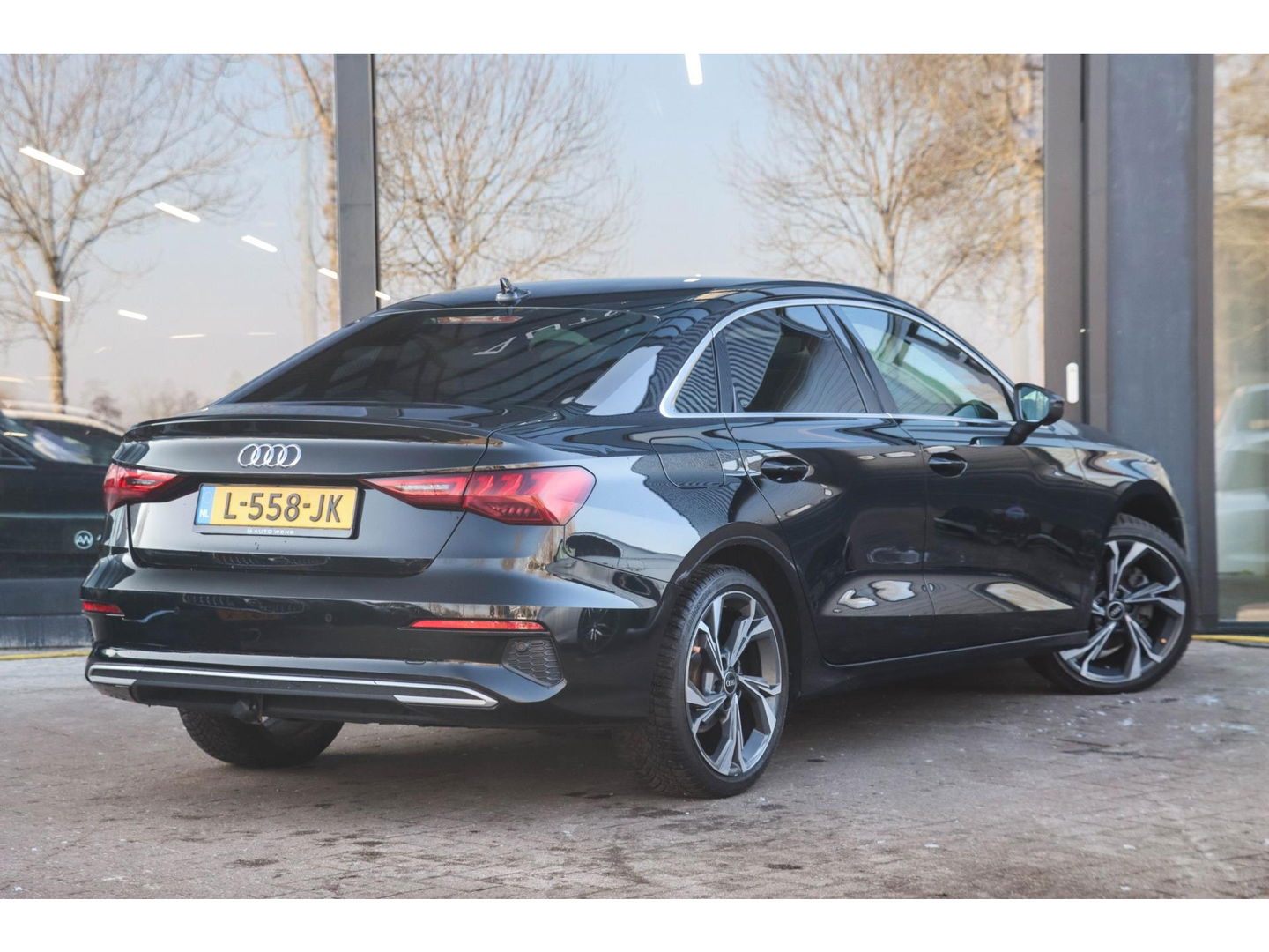Audi A3 Limousine 35 TFSI 150pk Business Edition | Leder