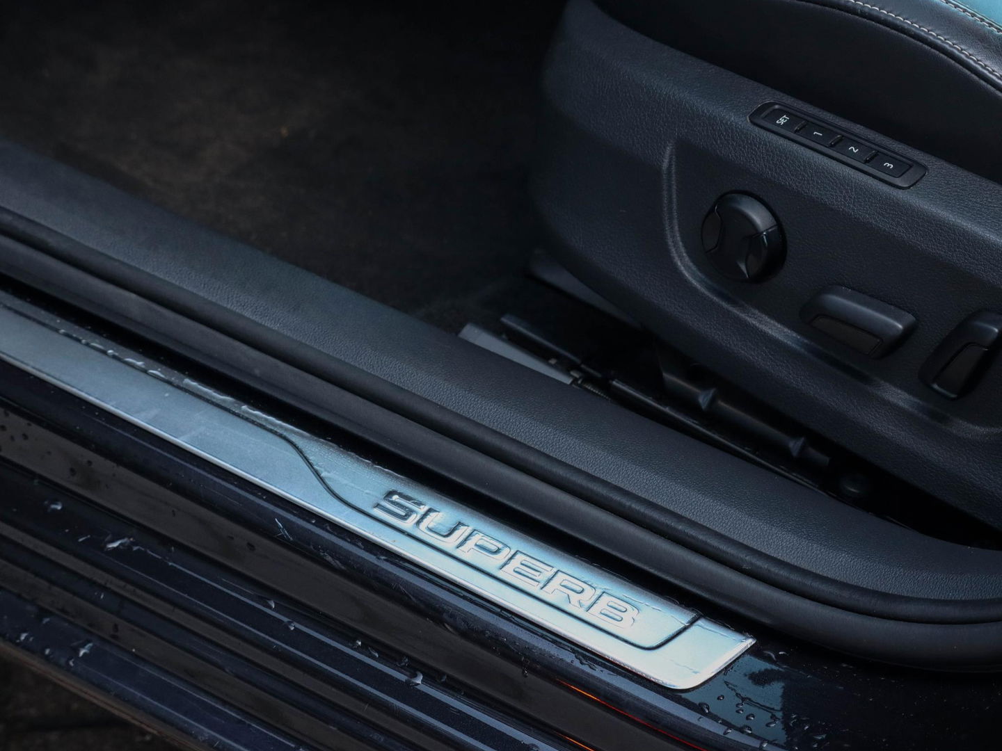 Škoda Superb Combi 1.5 TSI Business Ed. Plus DSG Leder | Memory | Winterpakket