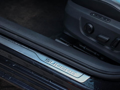 Škoda Superb Combi 1.5 TSI Business Ed. Plus DSG Leder | Memory | Winterpakket