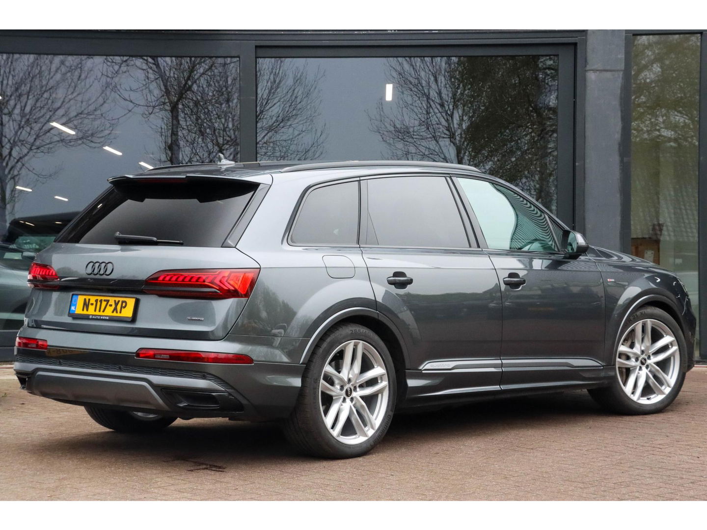 Audi Q7 55 TFSI e Quattro S Line 340pk | B&O Audio | | Black Pack