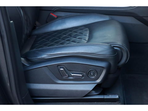 Audi Q7 55 TFSI e Quattro S Line 340pk | B&O Audio | | Black Pack