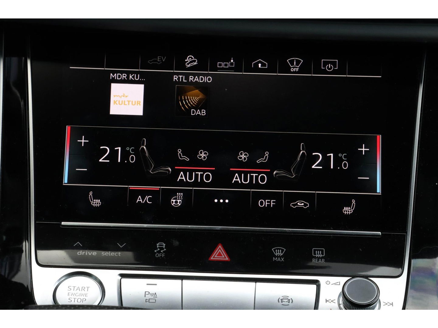 Audi Q7 60 TFSI e 455pk Quattro Competition | 360 | 22 inch | Luchtvering | Trekhaak | Matrix LED