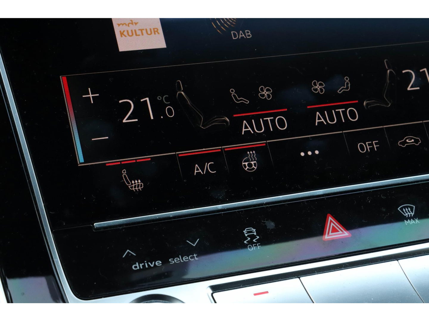 Audi Q7 60 TFSI e 455pk Quattro Competition | 360 | 22 inch | Luchtvering | Trekhaak | Matrix LED