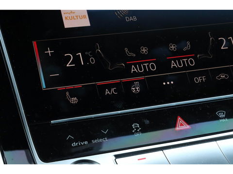 Audi Q7 60 TFSI e 455pk Quattro Competition | 360 | 22 inch | Luchtvering | Trekhaak | Matrix LED