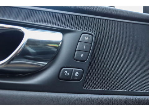 Volvo XC60 T8 Twin Engine AWD Inscription | 360 Cam |