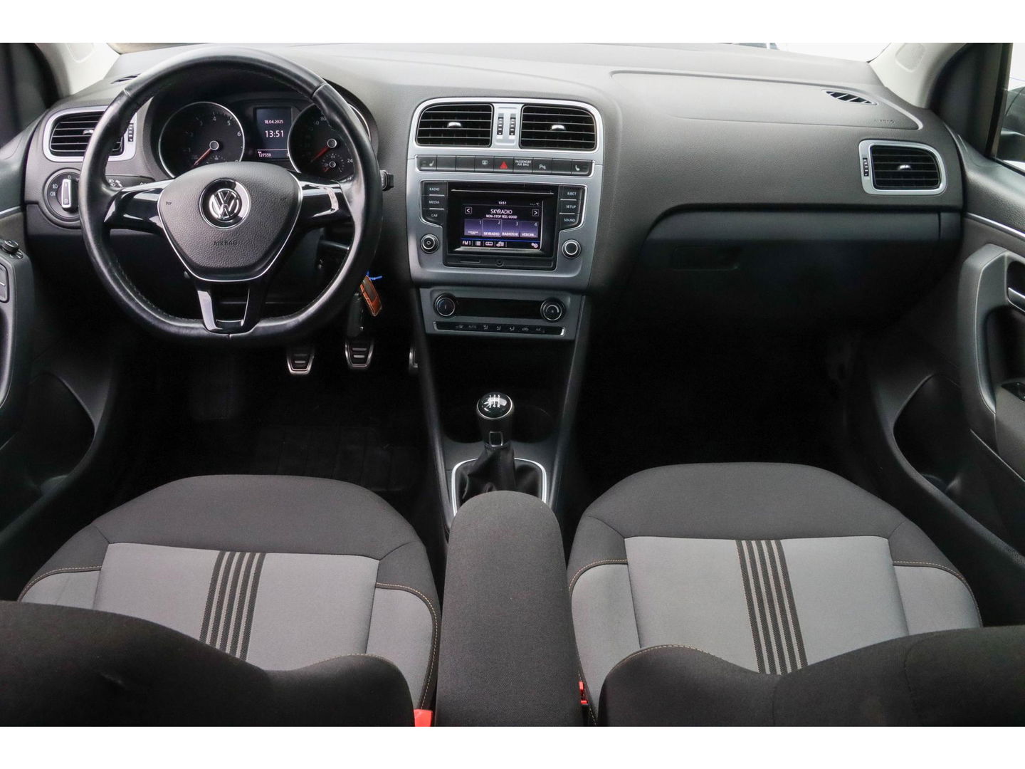 Volkswagen Polo 1.0 Allstar | Climate Control | Lichtmetalen velgen | PDC