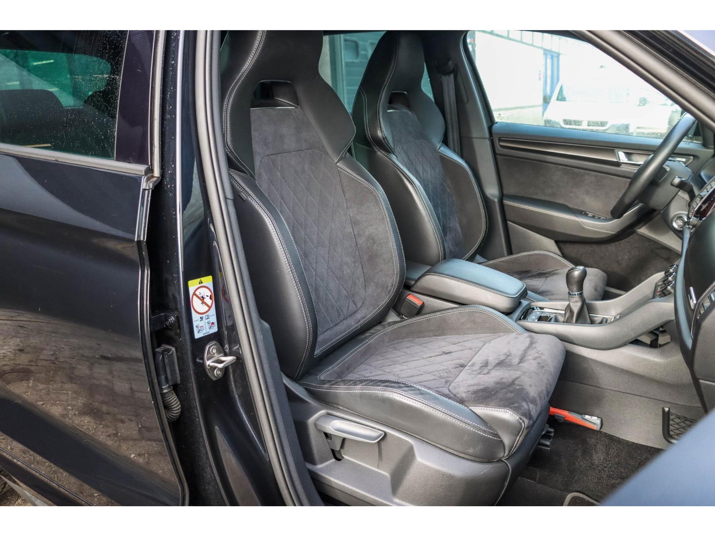Škoda Kodiaq 1.5 TSI 150pk Sportline Business | Trekhaak