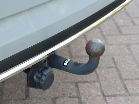 Škoda Karoq 1.5 TSI 150PK Sportline Business DSG | Camera | Trekhaak