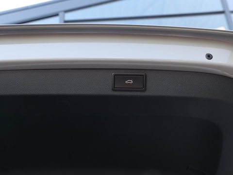 Škoda Karoq 1.5 TSI 150PK Sportline Business DSG | Camera | Trekhaak