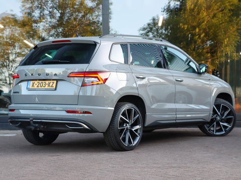 Škoda Karoq 1.5 TSI 150PK Sportline Business DSG | Camera | Trekhaak