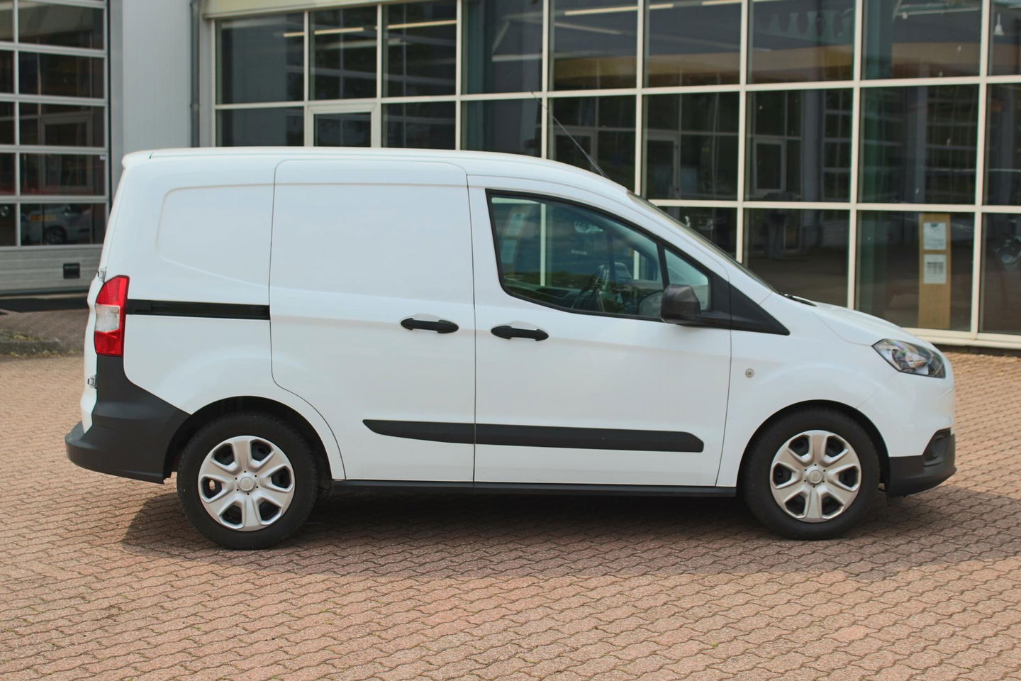 Ford Transit Courier 1.0 Trend