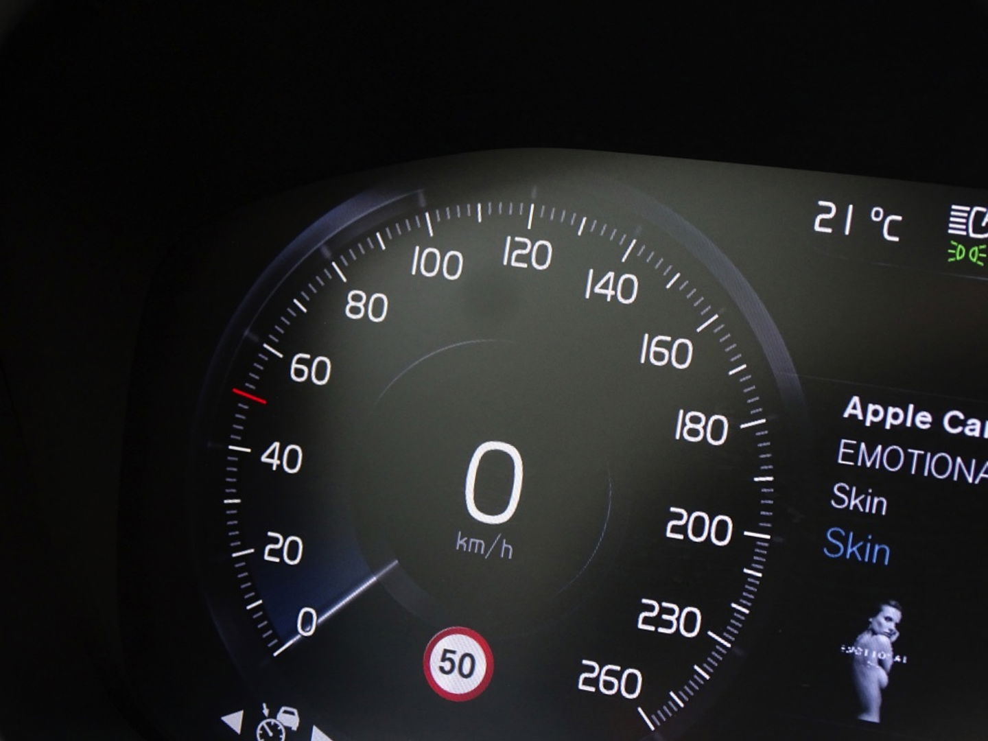 Volvo V60 T6 Twin-Engine 340PK AWD / R-Design / Harman Kardon