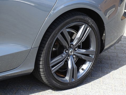 Volvo V60 T6 Twin-Engine 340PK AWD / R-Design / Harman Kardon