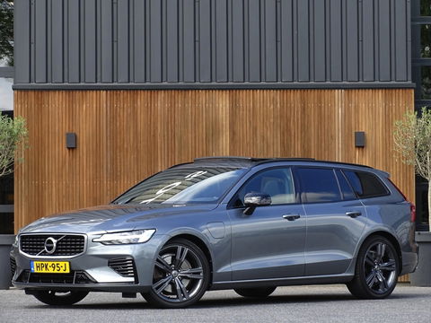 Volvo V60 T6 Twin-Engine 340PK AWD / R-Design / Harman Kardon