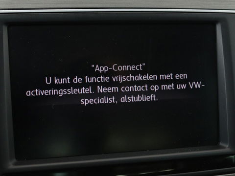 Volkswagen Golf 1.4 TSI Business Edition Connected | Automaat | Xenon | Camera | Navigatie | Dynaudio | Climate control | Cruise control | Parkeerhulp