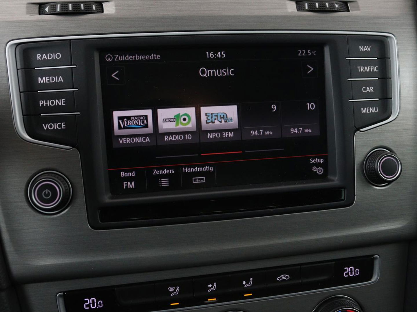 Volkswagen Golf 1.4 TSI Business Edition Connected | Automaat | Xenon | Camera | Navigatie | Dynaudio | Climate control | Cruise control | Parkeerhulp