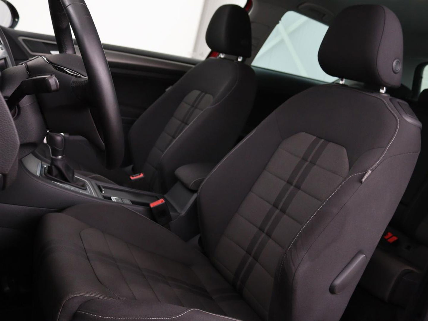 Volkswagen Golf 1.4 TSI Business Edition Connected | Automaat | Xenon | Camera | Navigatie | Dynaudio | Climate control | Cruise control | Parkeerhulp