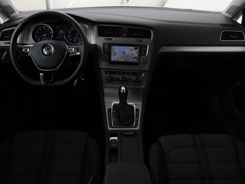 Volkswagen Golf 1.4 TSI Business Edition Connected | Automaat | Xenon | Camera | Navigatie | Dynaudio | Climate control | Cruise control | Parkeerhulp
