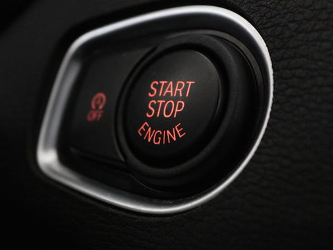 BMW X1 sDrive18i M Sport | Stoelverwarming | Head-Up | Sportstoelen | Full LED | Alcantara | Navigatie | Park Assist | Climate control
