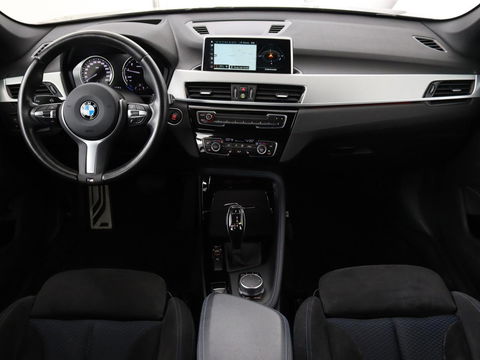 BMW X1 sDrive18i M Sport | Stoelverwarming | Head-Up | Sportstoelen | Full LED | Alcantara | Navigatie | Park Assist | Climate control