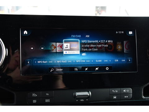 Mercedes-Benz Sprinter 319 V6 3.0 CDI L2H2 PB Edition Adaptieve Cruise, 360 Camera, 3500kg Trekhaak, Carplay, LED, 190PK, Automaat, Stoelverwarming, Uniek!