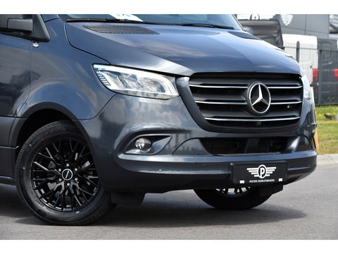 Mercedes-Benz Sprinter 319 V6 3.0 CDI L2H2 PB Edition Adaptieve Cruise, 360 Camera, 3500kg Trekhaak, Carplay, LED, 190PK, Automaat, Stoelverwarming, Uniek!
