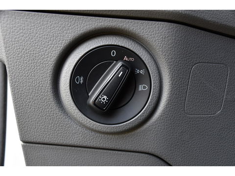 Volkswagen Crafter 35 2.0 TDI L3H3 Highline Camera, Carplay, LED, 140pk, Automaat, Voorruit verwarming, Uniek!