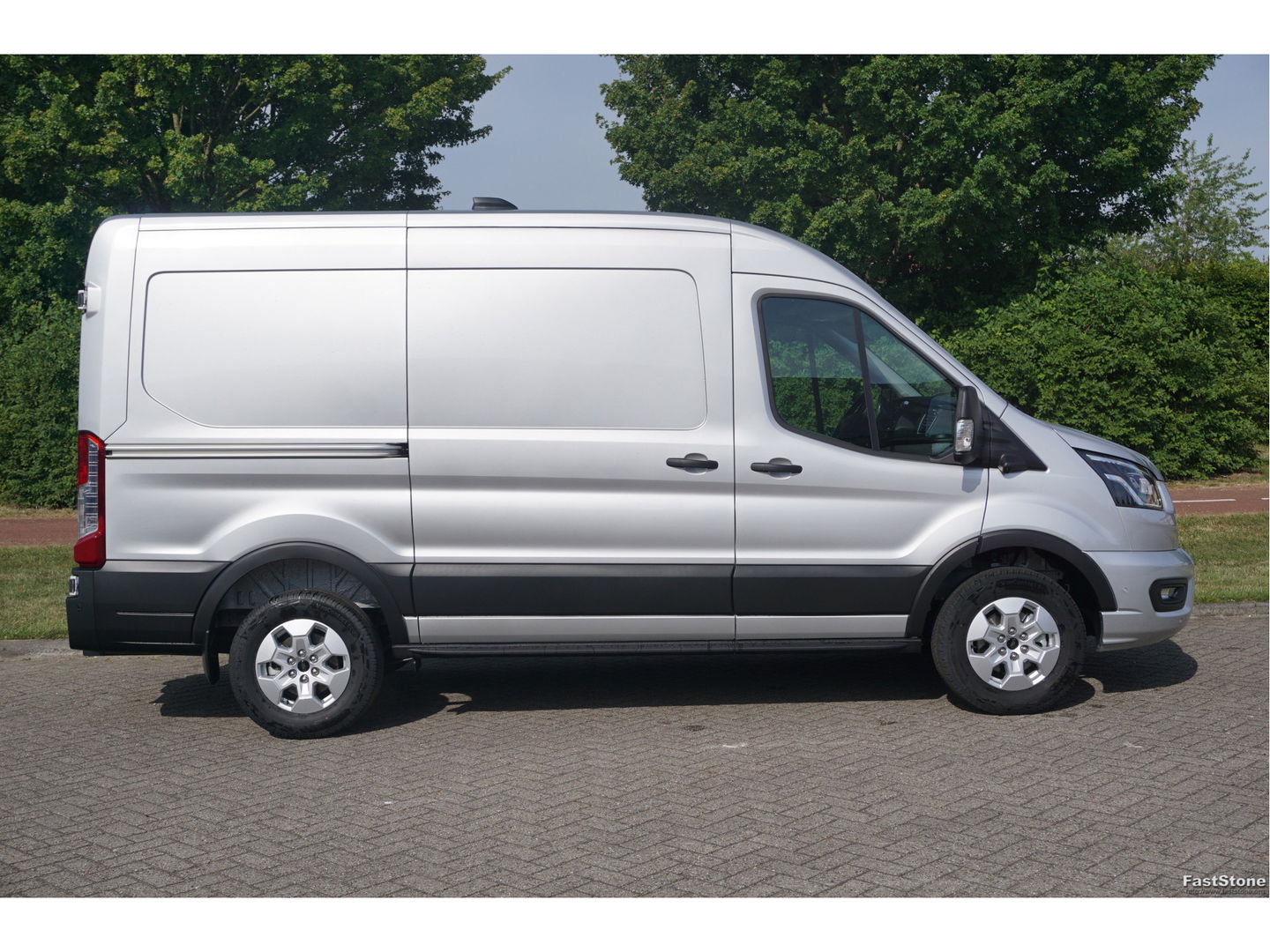 Ford Transit 350M L2H2 Limited AUT-8 165PK BPM VRIJ Navi, Adap. Cruise, 360° Cam, Trekhaak, 2x Schuifdeur!! NR. 295