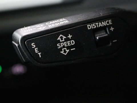 Audi A3 1.0 TFSI | Automaat | Panoramadak | Adaptive cruise | Climate control | Navigatie | Xenon | Parkeerhulp | Bluetooth