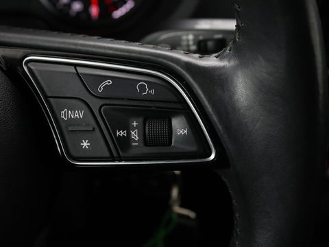 Audi A3 1.0 TFSI | Automaat | Panoramadak | Adaptive cruise | Climate control | Navigatie | Xenon | Parkeerhulp | Bluetooth