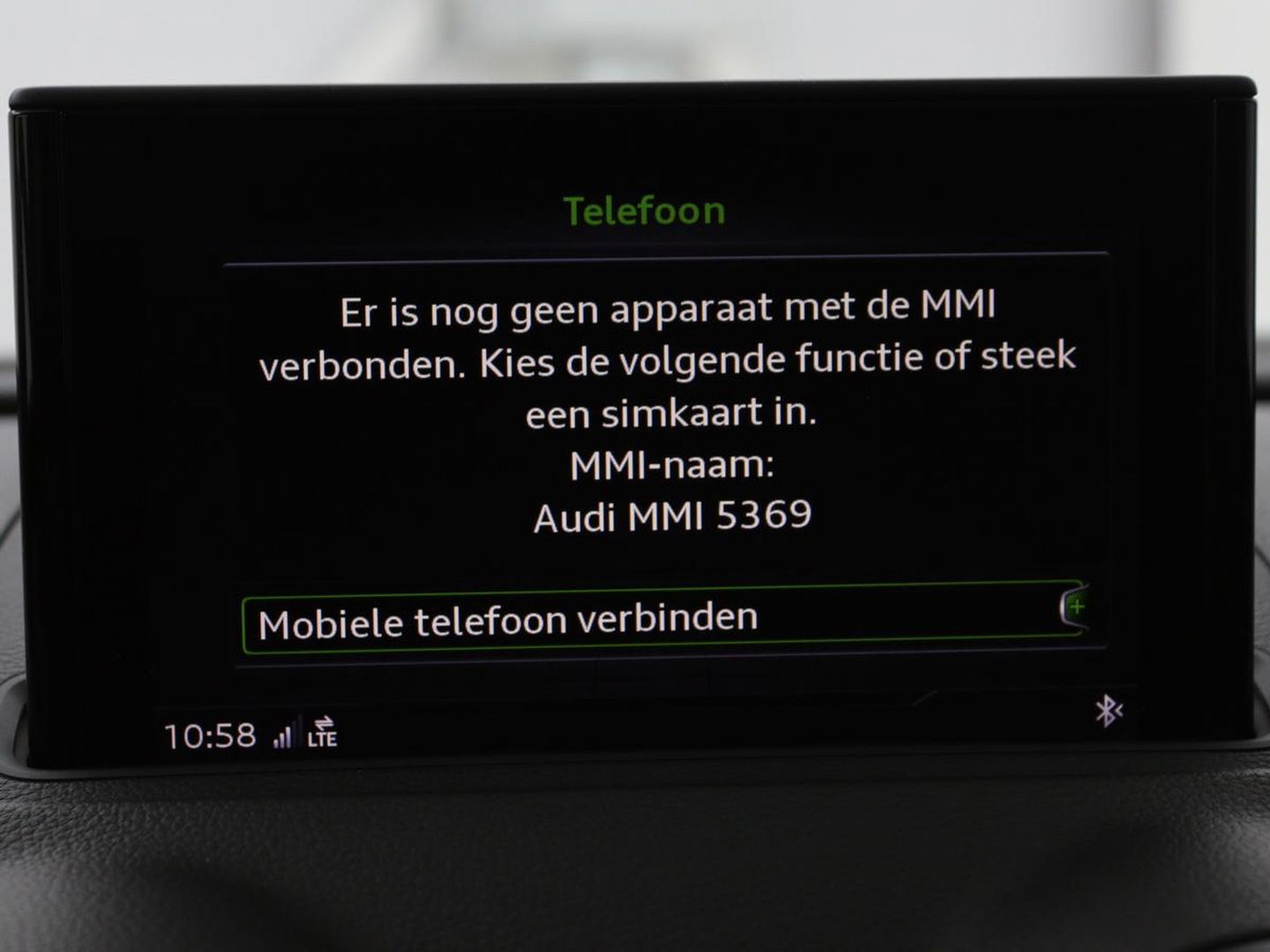 Audi A3 1.0 TFSI | Automaat | Panoramadak | Adaptive cruise | Climate control | Navigatie | Xenon | Parkeerhulp | Bluetooth