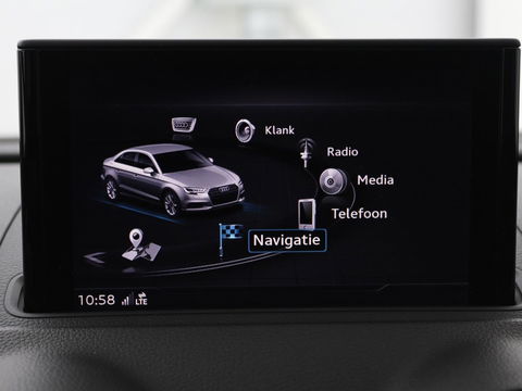 Audi A3 1.0 TFSI | Automaat | Panoramadak | Adaptive cruise | Climate control | Navigatie | Xenon | Parkeerhulp | Bluetooth