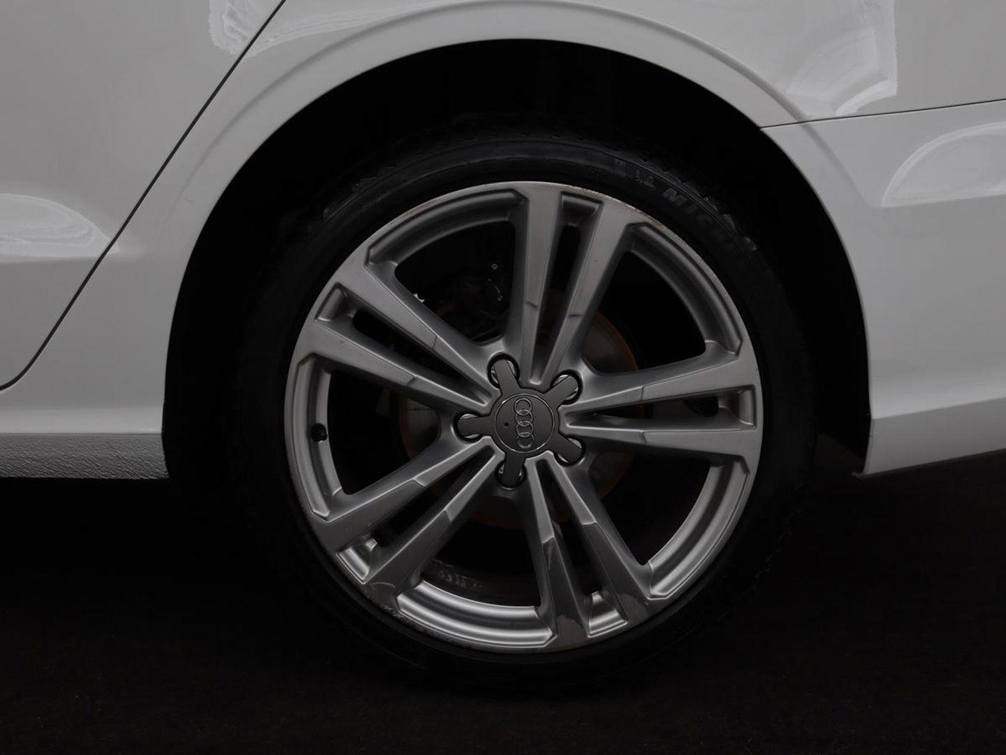 Audi A3 1.0 TFSI | Automaat | Panoramadak | Adaptive cruise | Climate control | Navigatie | Xenon | Parkeerhulp | Bluetooth