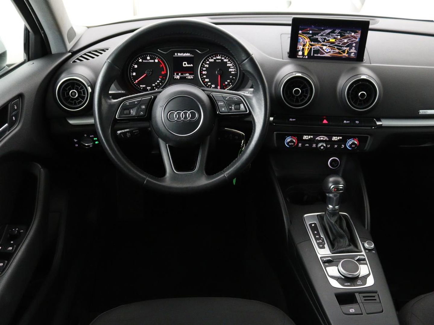 Audi A3 1.0 TFSI | Automaat | Panoramadak | Adaptive cruise | Climate control | Navigatie | Xenon | Parkeerhulp | Bluetooth
