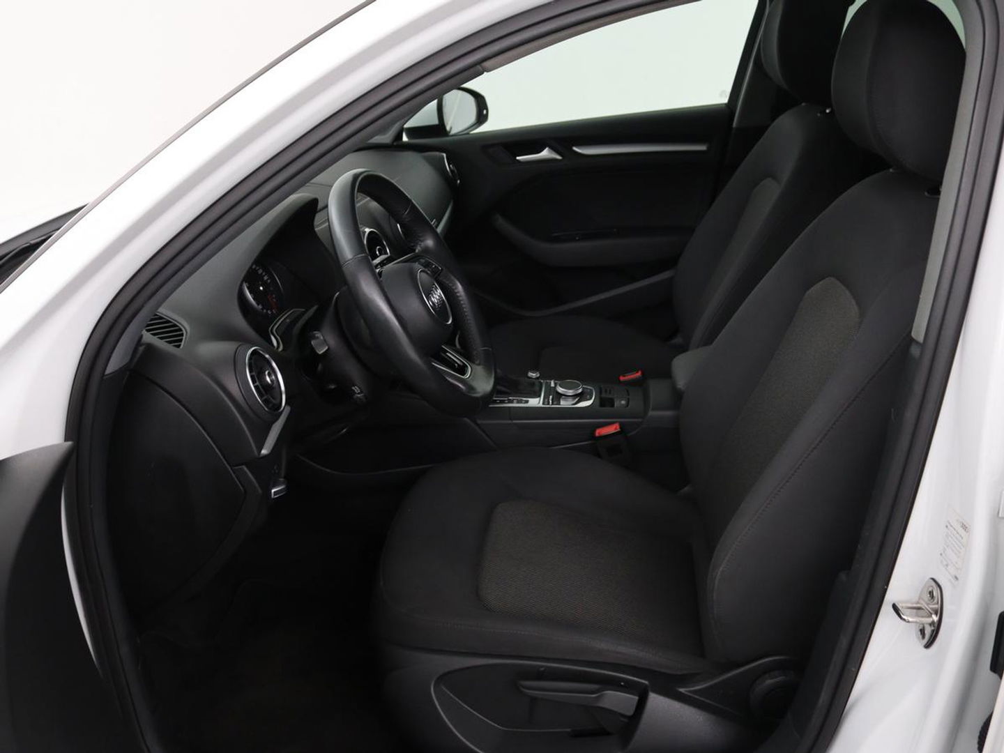 Audi A3 1.0 TFSI | Automaat | Panoramadak | Adaptive cruise | Climate control | Navigatie | Xenon | Parkeerhulp | Bluetooth