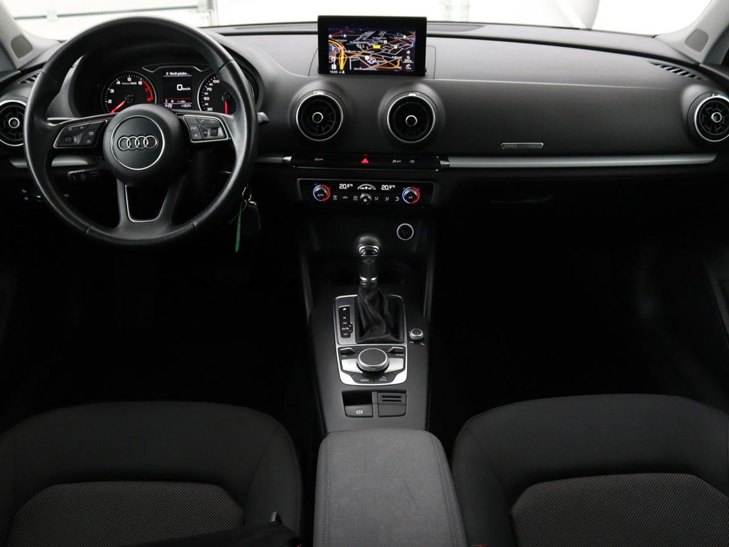 Audi A3 1.0 TFSI | Automaat | Panoramadak | Adaptive cruise | Climate control | Navigatie | Xenon | Parkeerhulp | Bluetooth