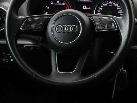 Audi A3 1.0 TFSI | Automaat | Panoramadak | Adaptive cruise | Climate control | Navigatie | Xenon | Parkeerhulp | Bluetooth