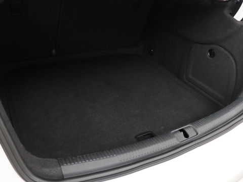 Audi A3 1.0 TFSI | Automaat | Panoramadak | Adaptive cruise | Climate control | Navigatie | Xenon | Parkeerhulp | Bluetooth