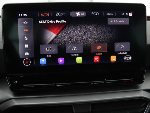 SEAT Leon 1.4 TSI eHybrid PHEV FR | Carplay | Sfeerverlichting | Navigatie | Full LED | Sportstoelen | Parkeerhulp | Climate control | Cruise control