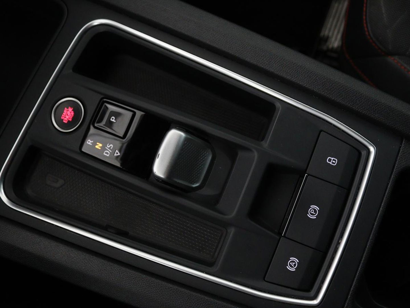 SEAT Leon 1.4 TSI eHybrid PHEV FR | Carplay | Sfeerverlichting | Navigatie | Full LED | Sportstoelen | Parkeerhulp | Climate control | Cruise control