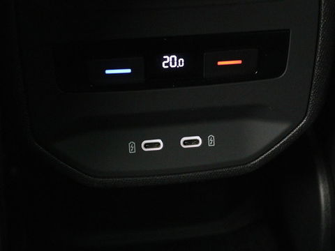 SEAT Leon 1.4 TSI eHybrid PHEV FR | Carplay | Sfeerverlichting | Navigatie | Full LED | Sportstoelen | Parkeerhulp | Climate control | Cruise control