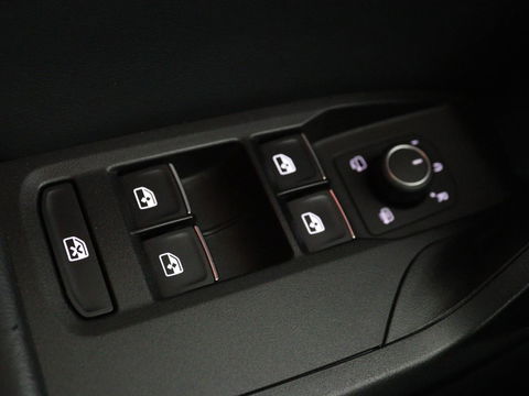 SEAT Leon 1.4 TSI eHybrid PHEV FR | Carplay | Sfeerverlichting | Navigatie | Full LED | Sportstoelen | Parkeerhulp | Climate control | Cruise control