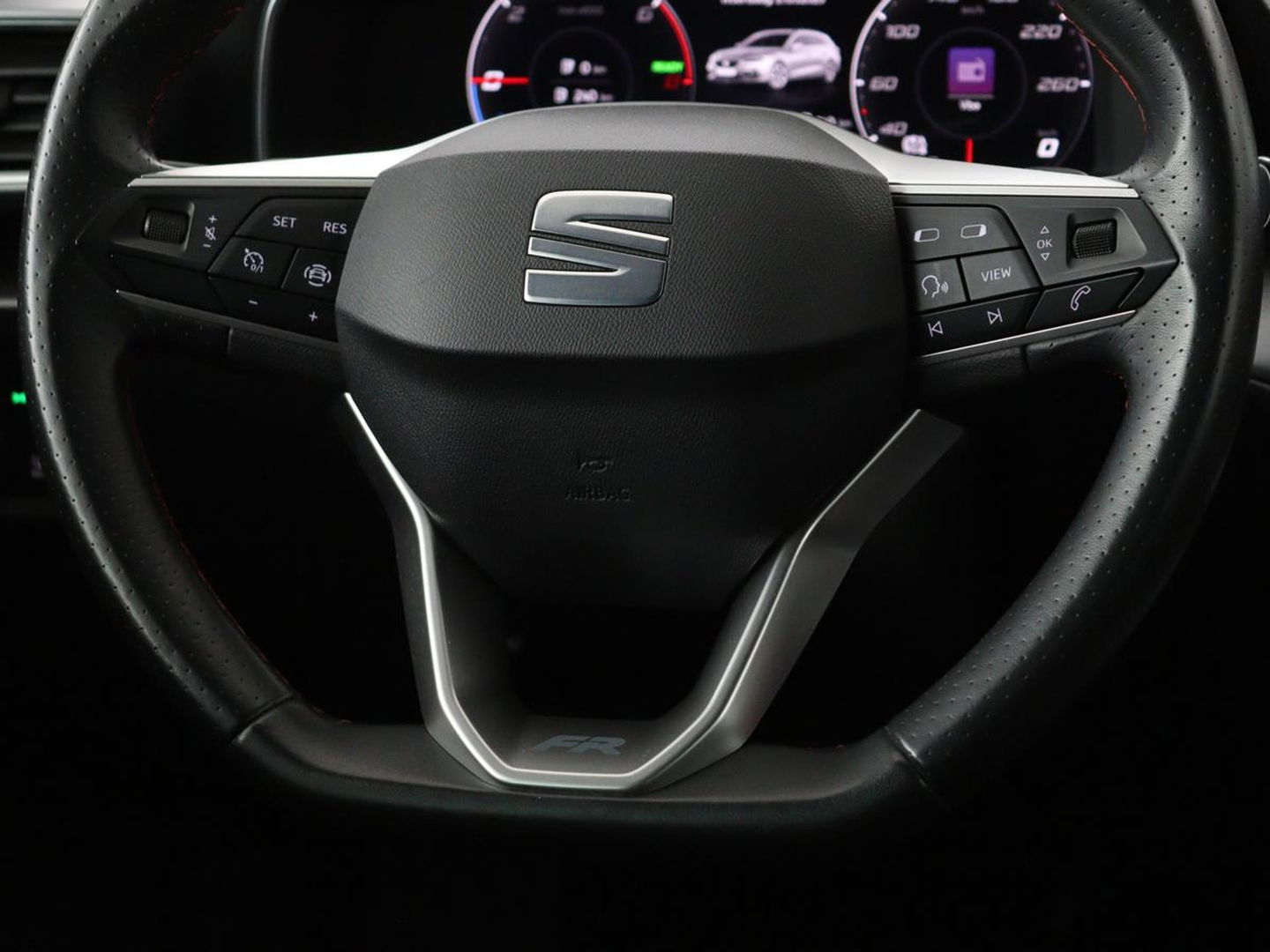 SEAT Leon 1.4 TSI eHybrid PHEV FR | Carplay | Sfeerverlichting | Navigatie | Full LED | Sportstoelen | Parkeerhulp | Climate control | Cruise control