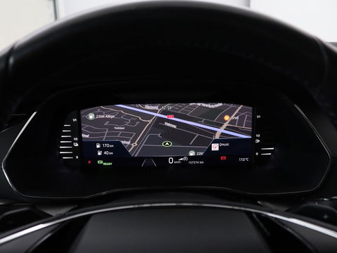 Škoda Octavia 1.4 TSI iV Business Edition | Trekhaak | Carplay | Full LED | Navigatie | Climate control | Parkeerhulp | Cruise control | PHEV