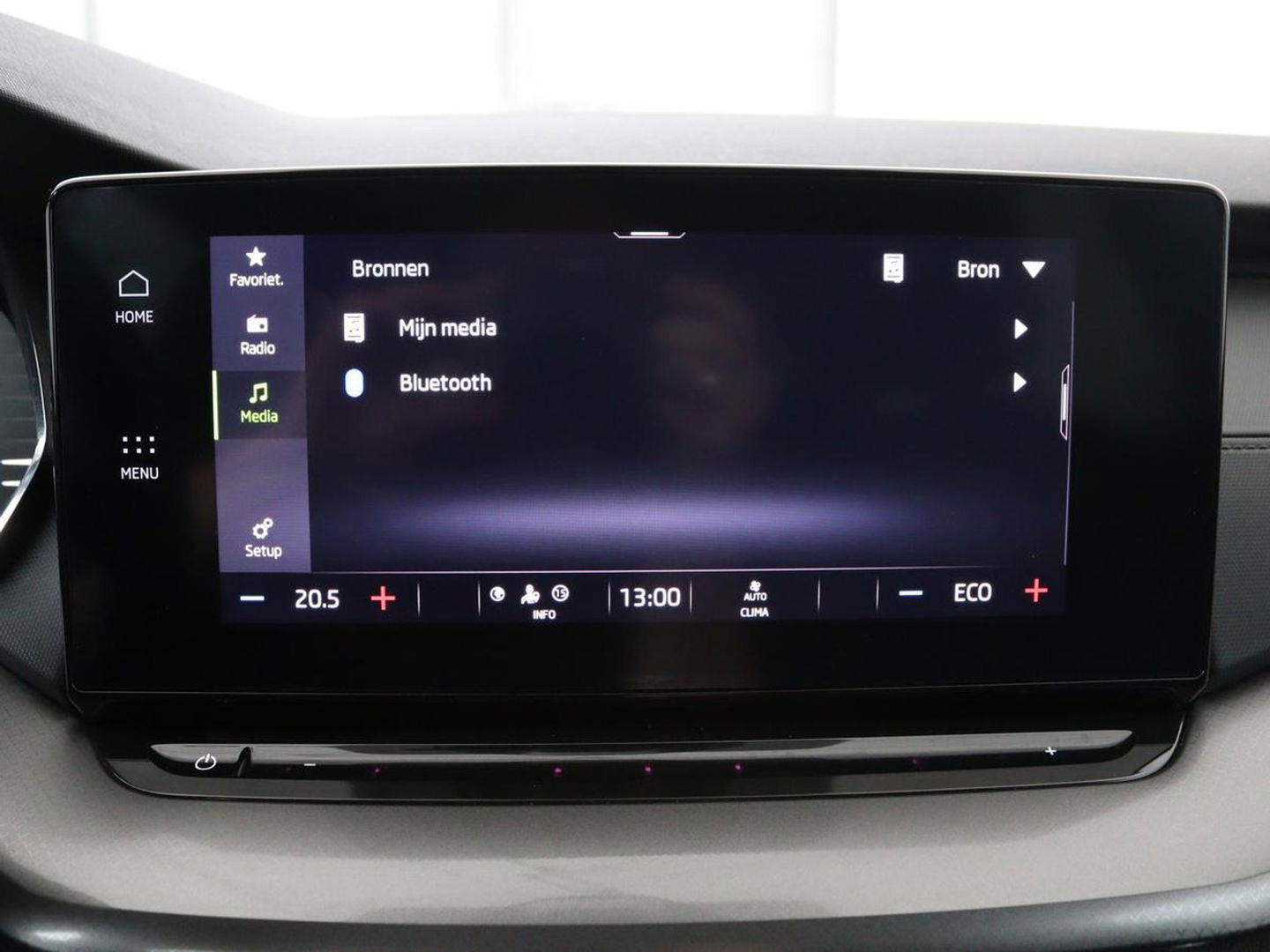 Škoda Octavia 1.4 TSI iV Business Edition | Trekhaak | Carplay | Full LED | Navigatie | Climate control | Parkeerhulp | Cruise control | PHEV